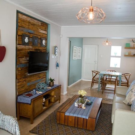 Mylas Cottage Swakopmund Kültér fotó